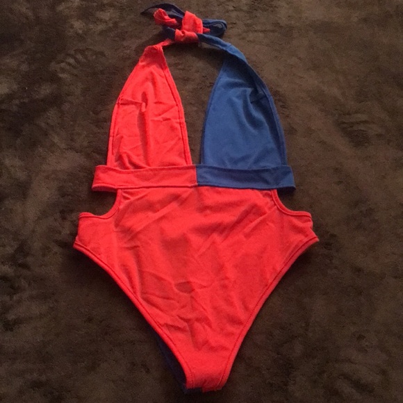 Sexy & Inviting Swimwear 💋 - Picture 3 of 8